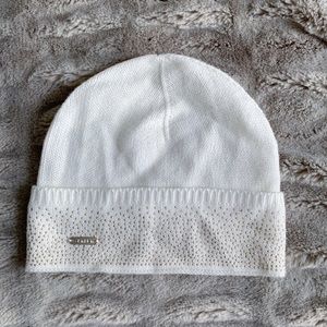 Calvin Klein women’s cream beanie | OS